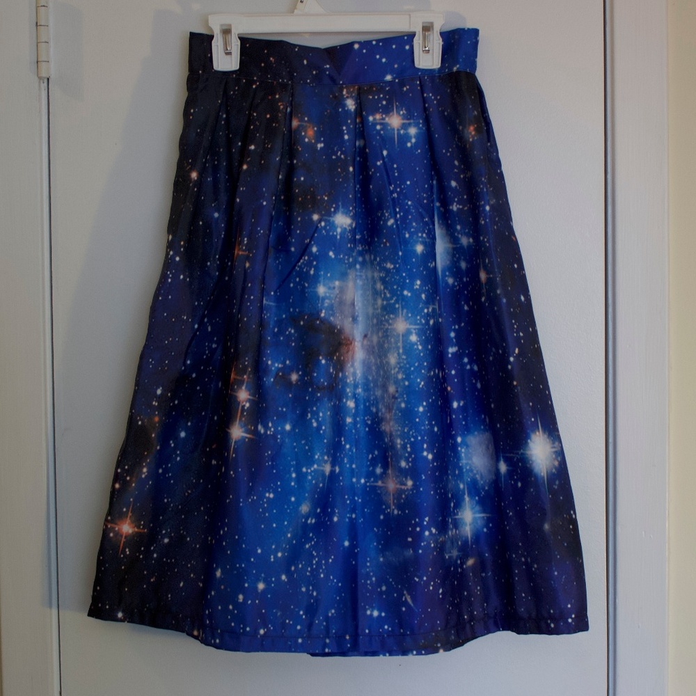 Space Skirt - Picture 2 of 3